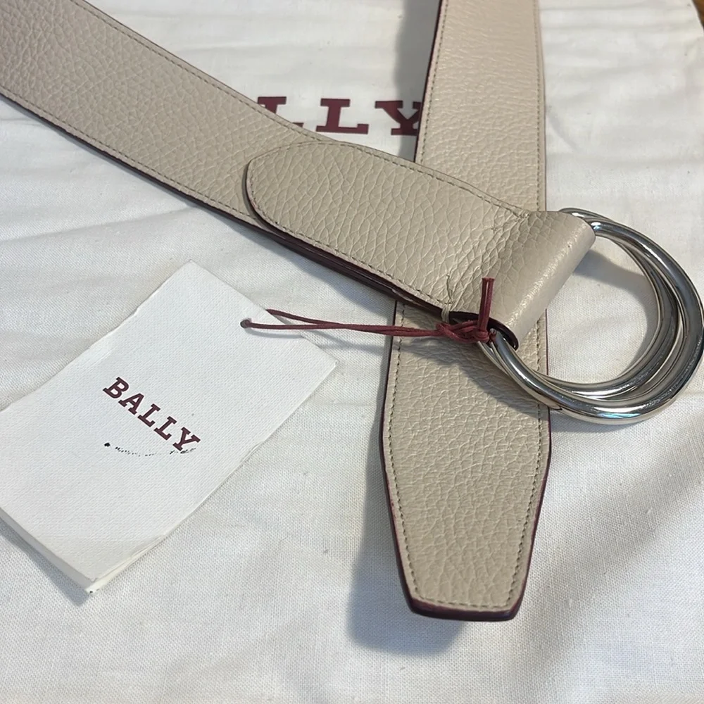 BALLY adjustable leather Belt double D made in Italy size NWT